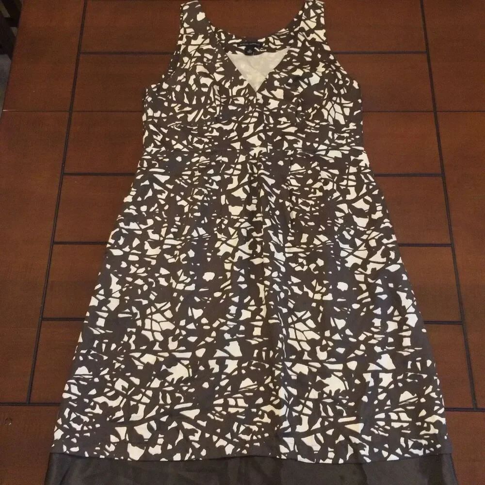 Banana Republic sleeveless A-line dress brown and white abstract pattern silk 14